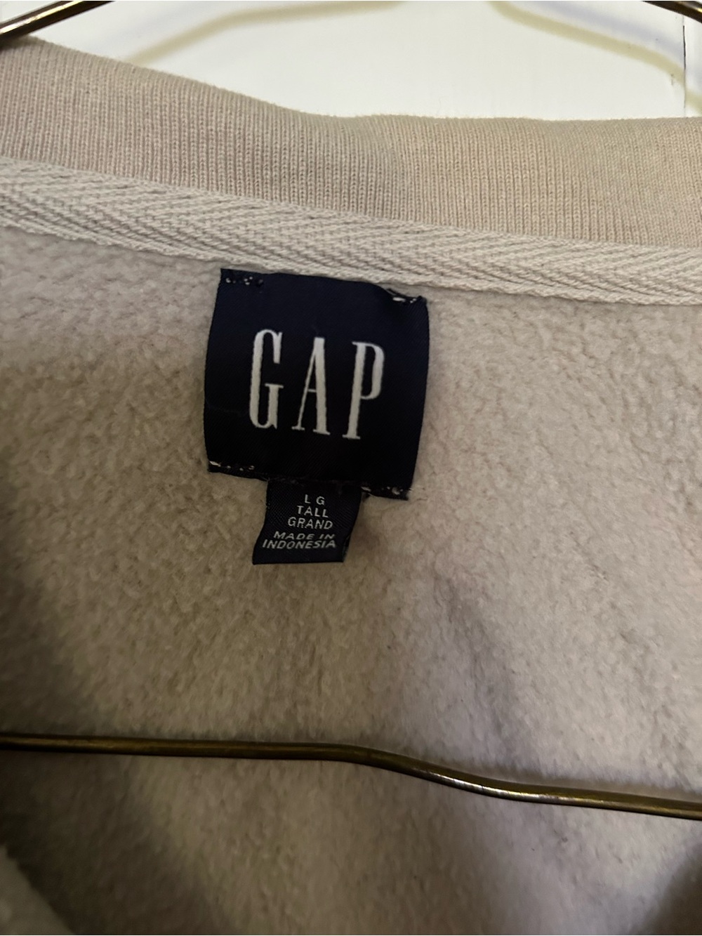 GAP Women's Cream Crop Sweather